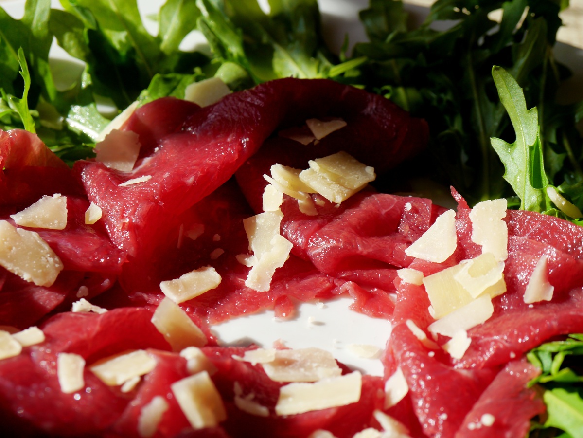 Carpaccio di carne salada trentina